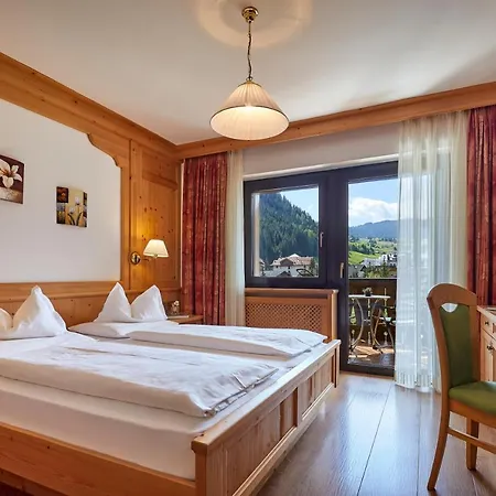 Mountain - La Scalira 3*
