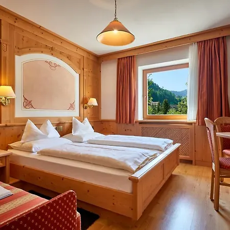 Mountain - La Scalira 3*