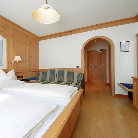 Mountain - La Scalira 3*