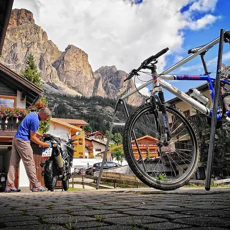 Mountain - La Scalira Hotel 3*
